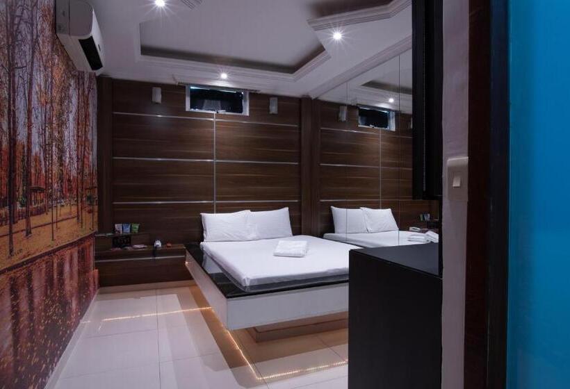 غرفة كلاسيكية, Motel Fantasy 2