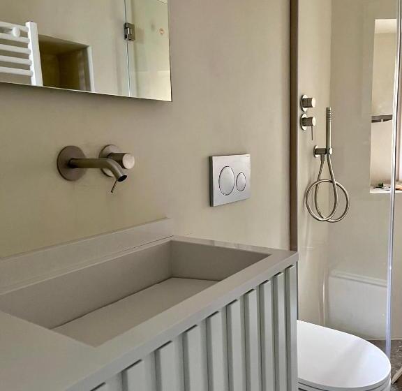 آپارتمان 1 خوابه, About Italy Holiday Rooms And Apartments