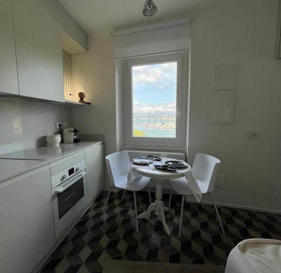 آپارتمان 1 خوابه, About Italy Holiday Rooms And Apartments