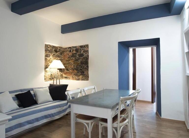 اتاق خانوادگی, About Italy Holiday Rooms And Apartments