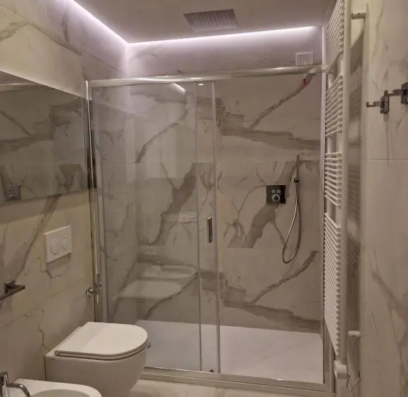 آپارتمان 1 خوابه همکف, About Italy Holiday Rooms And Apartments