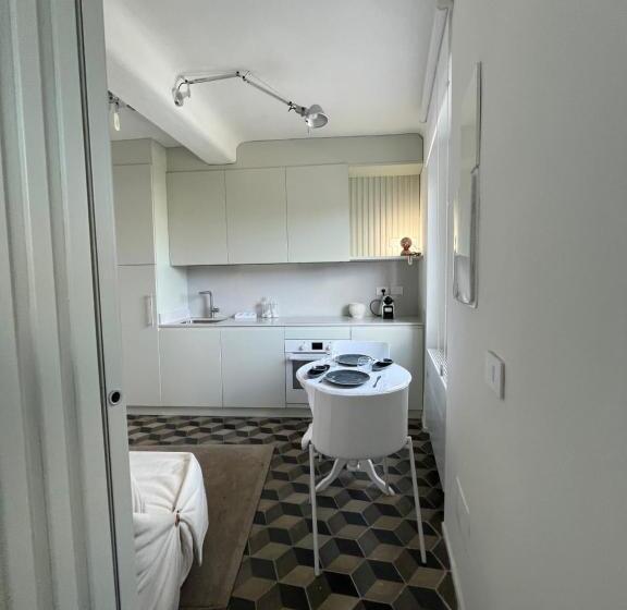 آپارتمان 1 خوابه, About Italy Holiday Rooms And Apartments