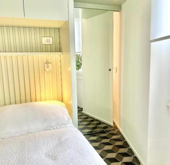 آپارتمان 1 خوابه, About Italy Holiday Rooms And Apartments