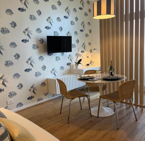 آپارتمان 1 خوابه همکف, About Italy Holiday Rooms And Apartments