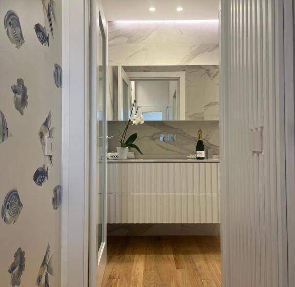 آپارتمان 1 خوابه همکف, About Italy Holiday Rooms And Apartments