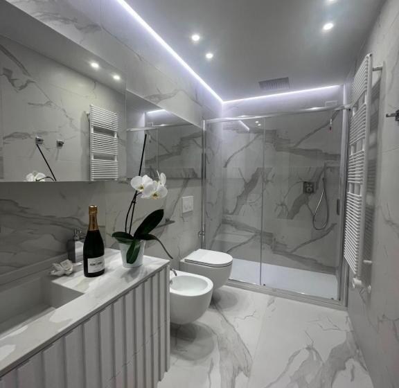 آپارتمان 1 خوابه همکف, About Italy Holiday Rooms And Apartments