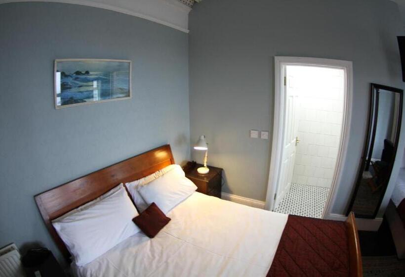 Triple Room Sea View, Rolling Wave Guesthouse