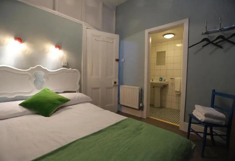 オーシャンビュースタンダードルーム, Rolling Wave Guesthouse