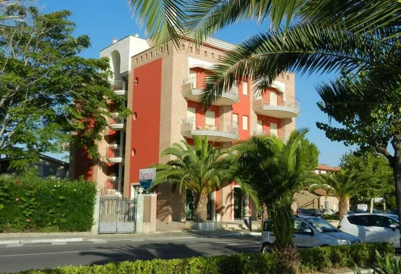 آپارتمان 1 خوابه با بالکن, Residence Xenia