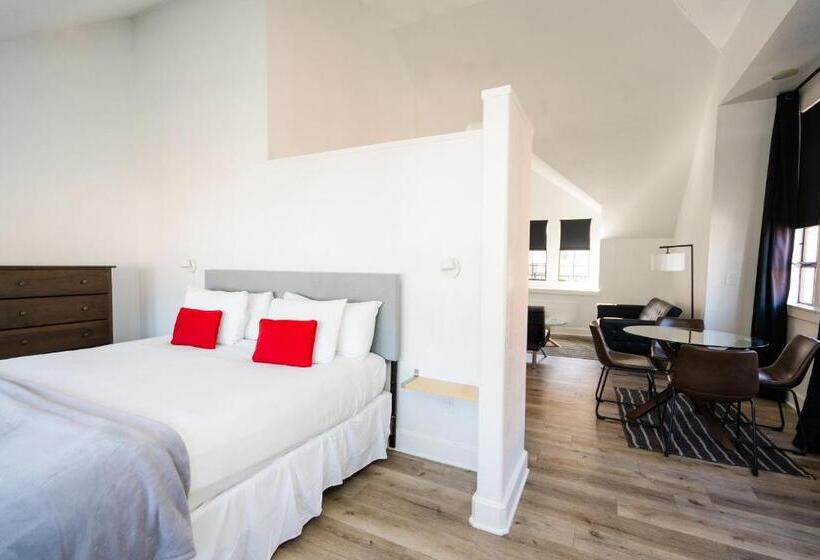 Люкс Deluxe Кровать Кинг, Atterdag Inn