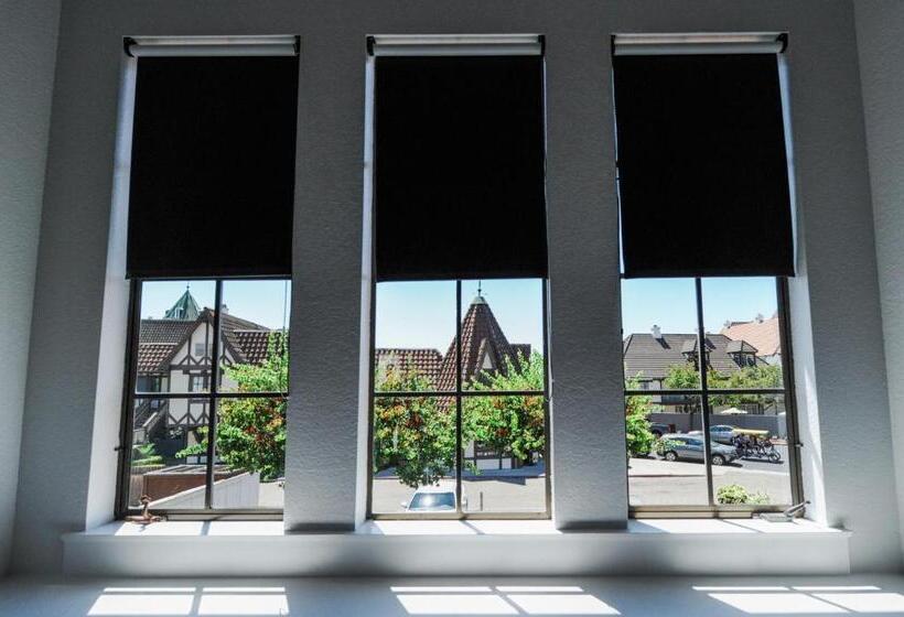 غرفة قياسية, Atterdag Inn