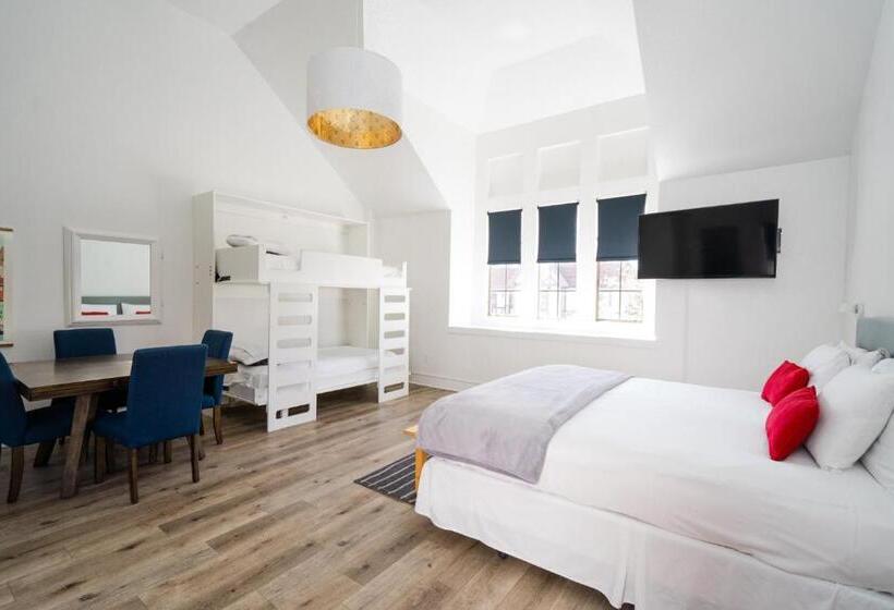 غرفة قياسية, Atterdag Inn