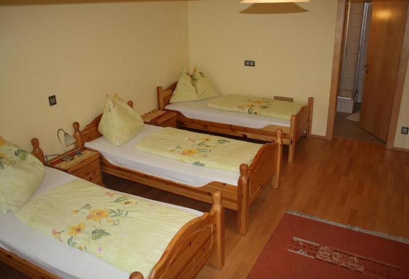 Семейный Номер, Gasthof Pension ölberger