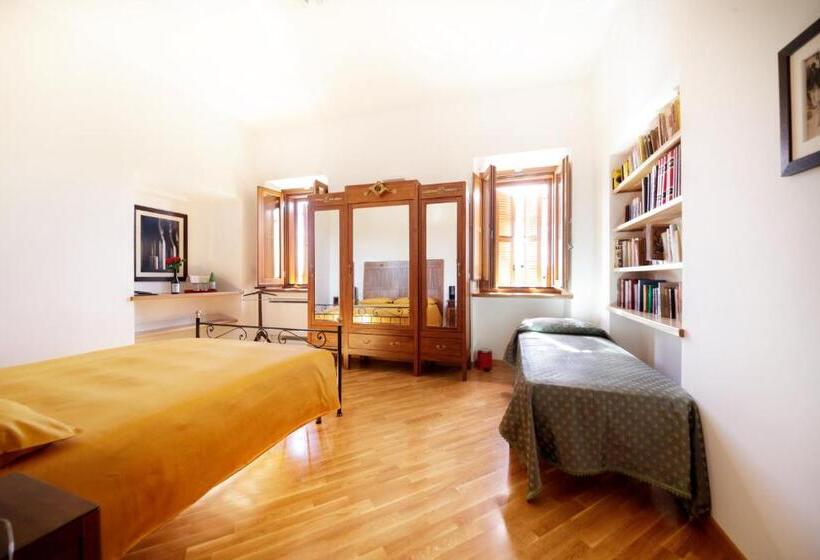 Standard room with outdoor bath, Palazzo Tronconi