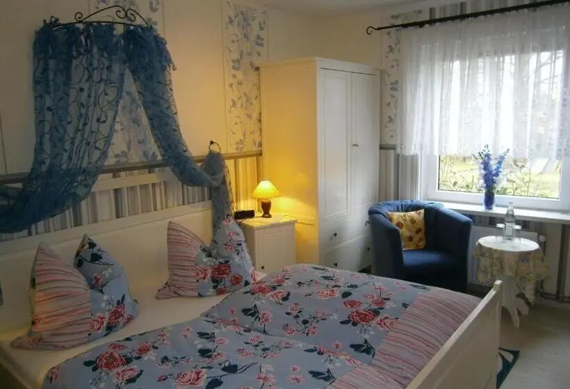 Standard Single Room, Pension Sander