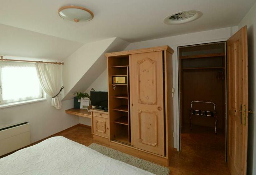 스탠다드 룸, & Restaurant Braunstein   Pauli´s Stuben