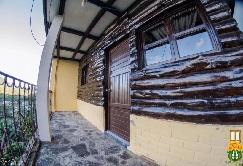 غرفة عائلية, El Balcón De Ataco