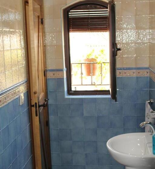 חדר סטנדרט, Virgen De Los Remedios