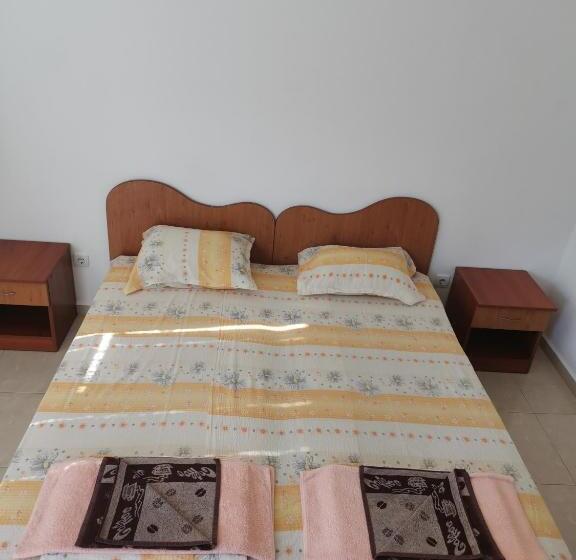 스탠다드 발코니 룸, къща за гости кадиеви