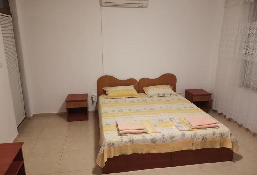 침실 2개 아파트, къща за гости кадиеви