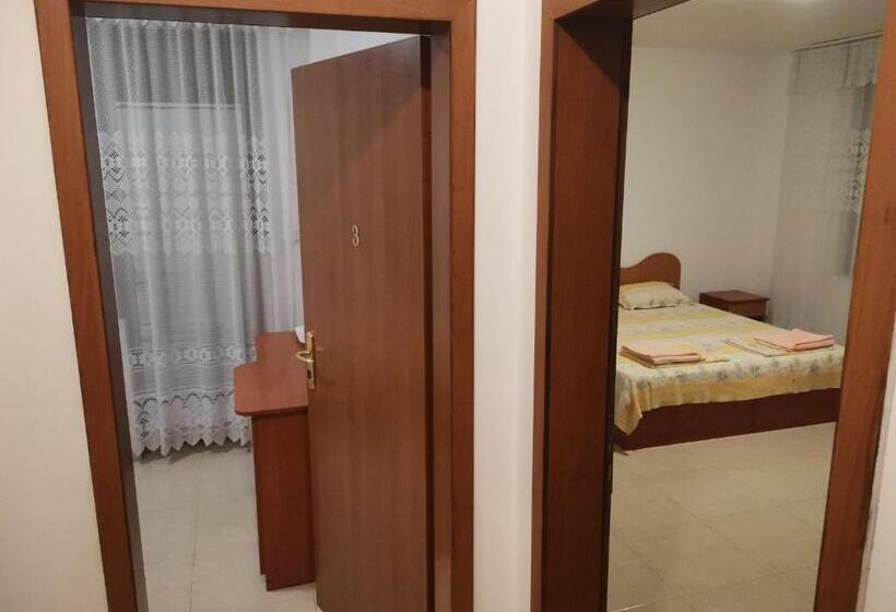 침실 2개 아파트, къща за гости кадиеви