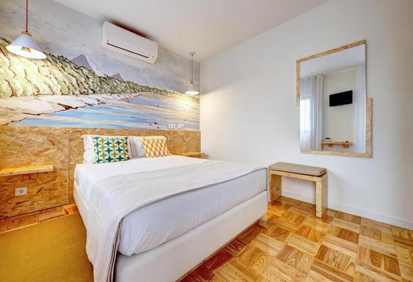 غرفة قياسية مزوَّدة بشُرفة, Do Mercado