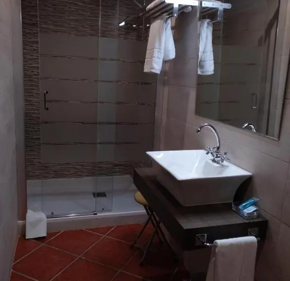 Superior Room King Size Bed, Mas Trucafort   Masia Braseria   Alojamiento Adults Only