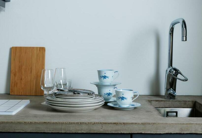 דירת חדר, Ohboy Hotell