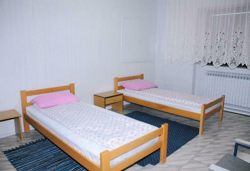 اتاق استاندارد, Bezdan Guesthouse