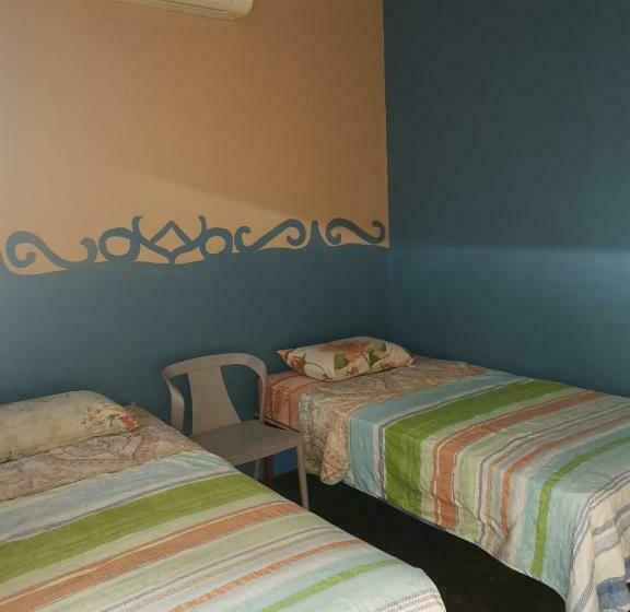 غرفة أساسية, Chambres En Ville