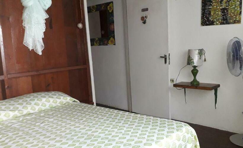 اتاق استاندارد با چشم‌انداز باغ, Drapers San Guest House