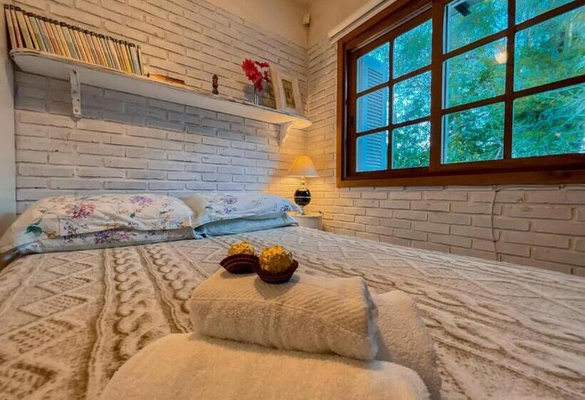 جناح, Morada Das Bromelias