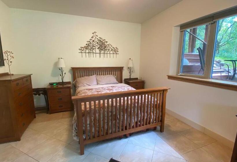 חדר דלוקס לשלושה, Eagle Peak Guesthouse