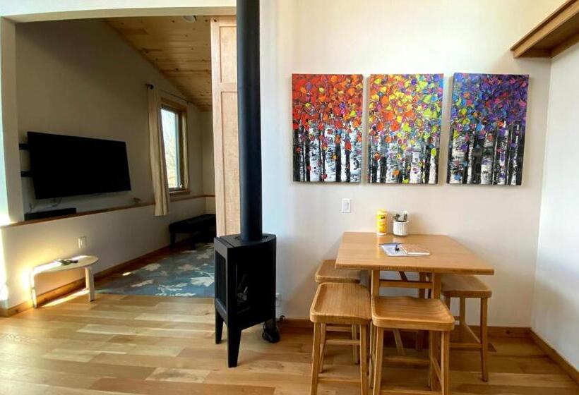 בית, 2 חדרי שינה, Eagle Peak Guesthouse