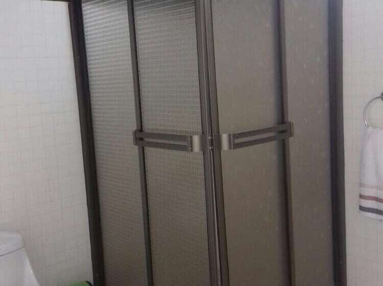 침실 3개 아파트, Dimashq