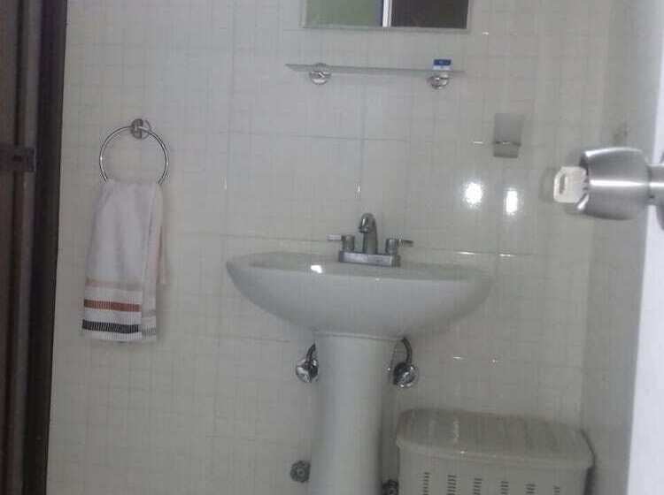 침실 3개 아파트, Dimashq