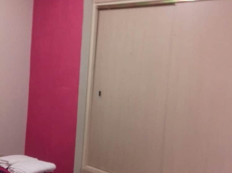 침실 3개 아파트, Dimashq