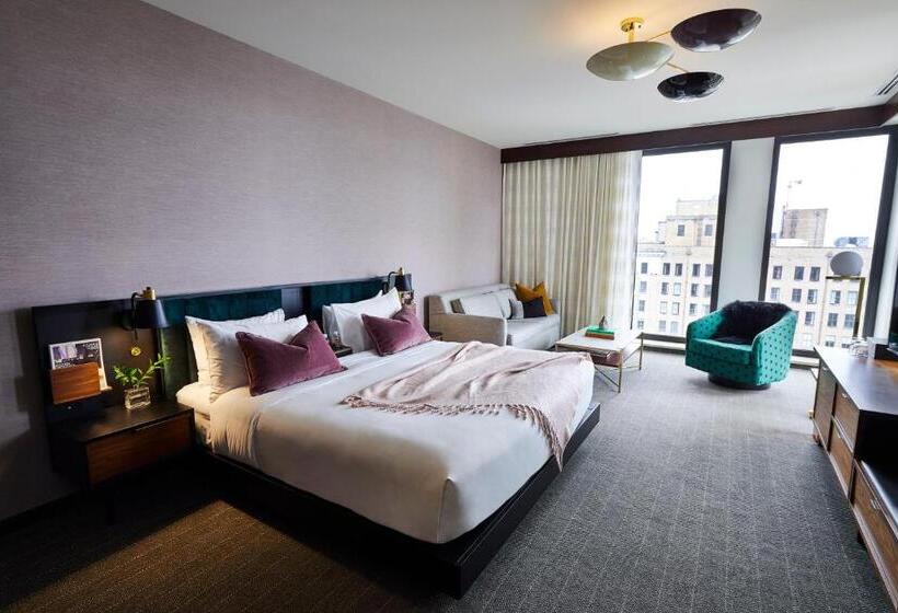 سوییت جونیور, Fairlane Hotel Nashville, By Oliver