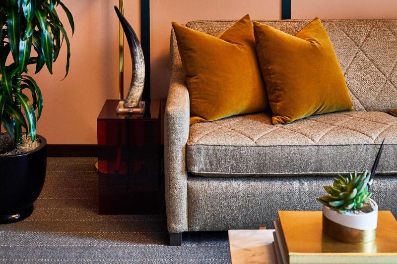 سوئیت با تخت بزرگ, Fairlane Hotel Nashville, By Oliver