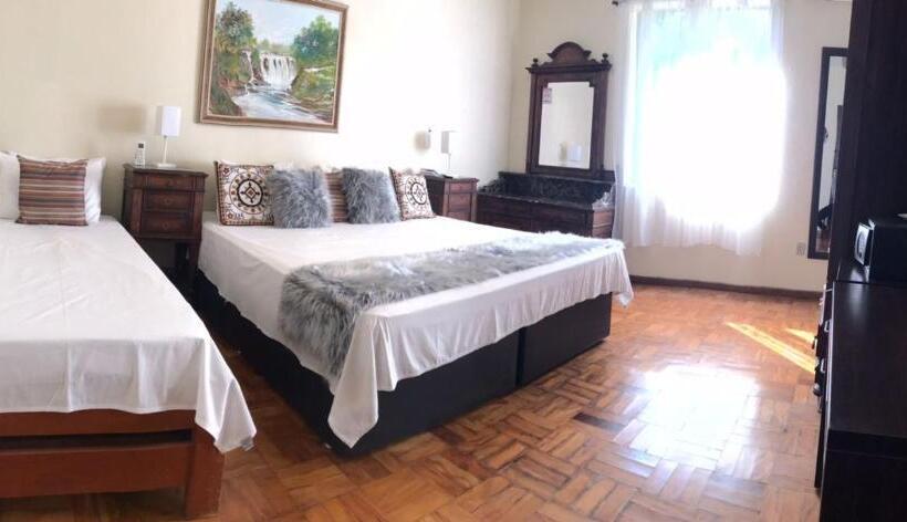 带大床的套房, Pousada Quinta Dos Doges