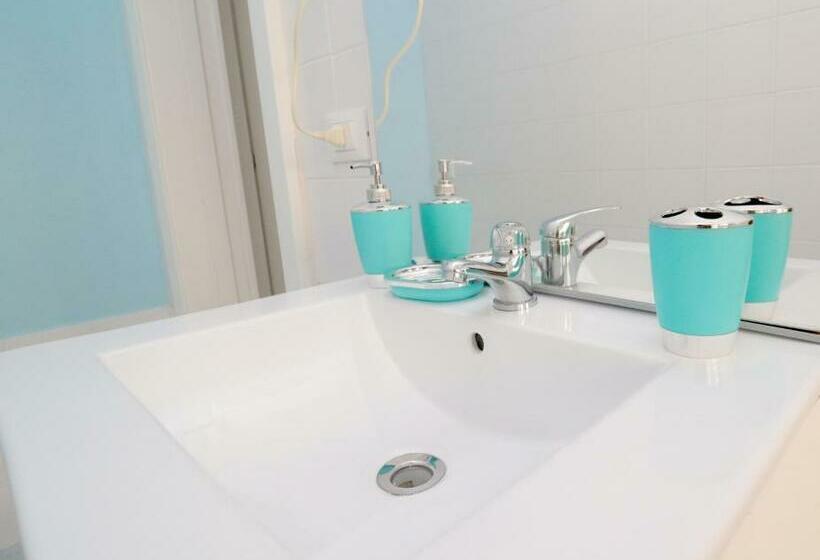 スタンダードトリプルルーム, B&b I 100 Passi