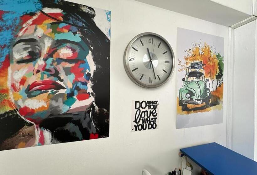 סטודיו דלוקס, 7