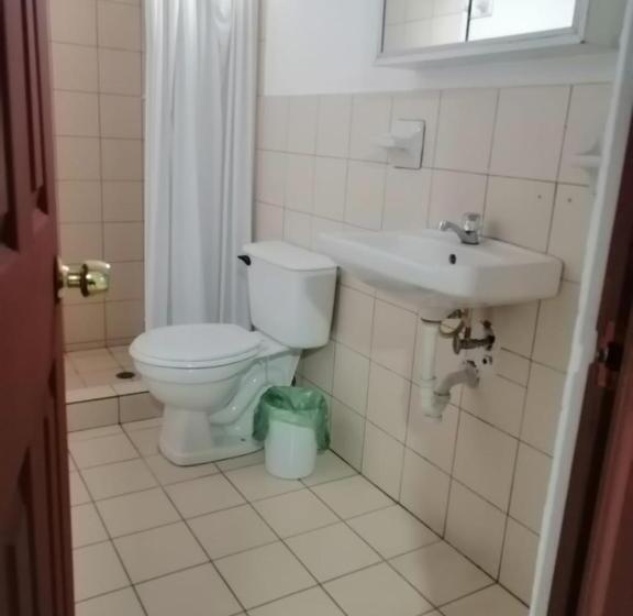 סטודיו דלוקס, 7