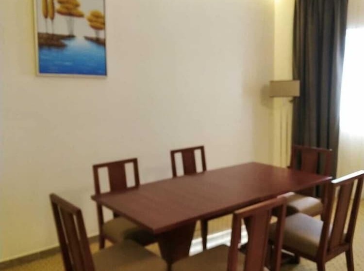 سوییت اجرایی, Verta