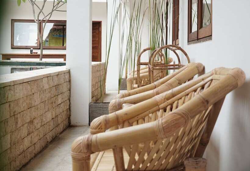 プールビュースタンダードルーム, Gili Pirates Dive & Bnb