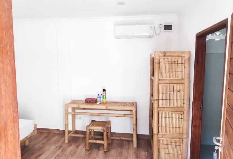 プールビュースタンダードルーム, Gili Pirates Dive & Bnb