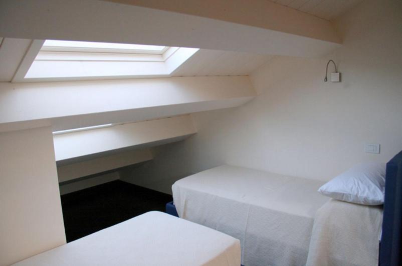 غرفة قياسية رباعية, La Tana Dei Leoni