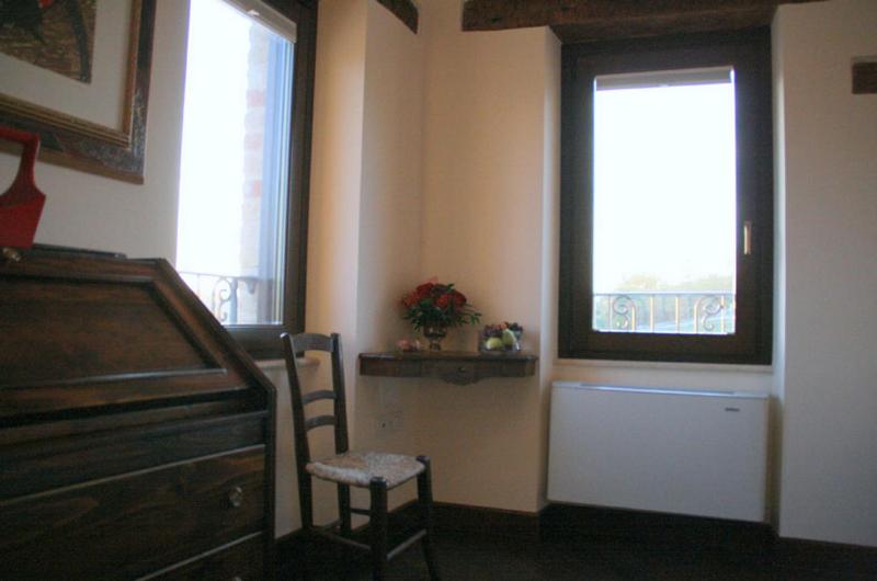 غرفة قياسية رباعية, La Tana Dei Leoni