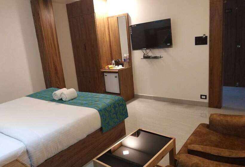 غرفة ديلوكس, De Pebbles