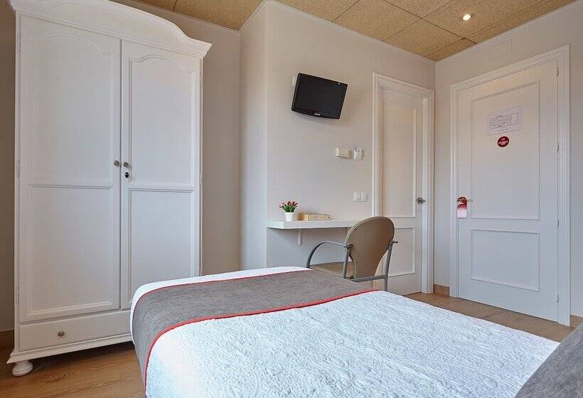 اتاق استاندارد یک نفره, Hostal Nobadis